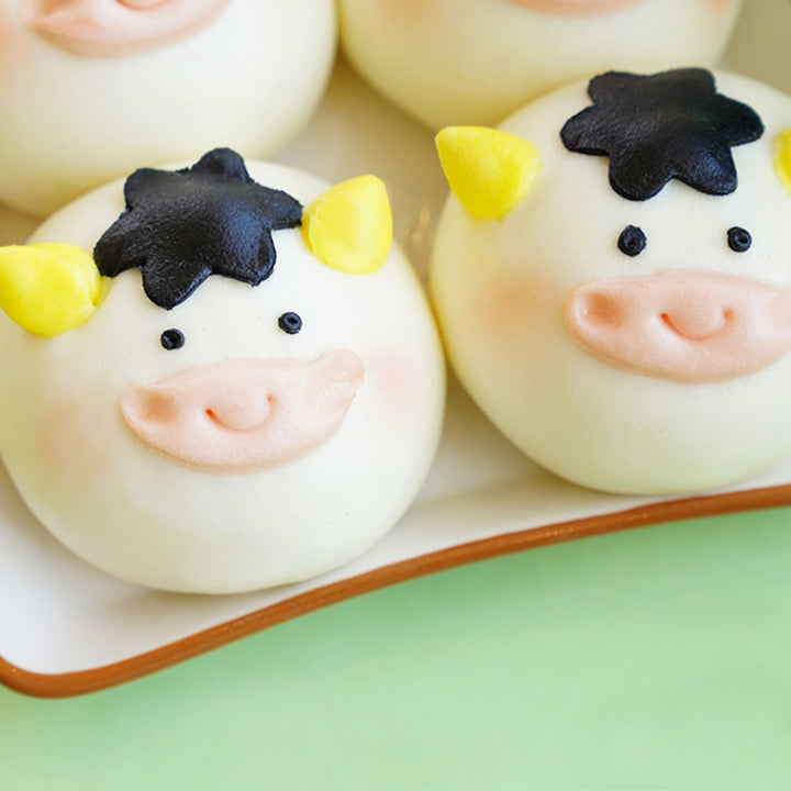 Oh McDonald Bao Set (2-Caramel, 2-Custard, 2-Red Bean Paste)